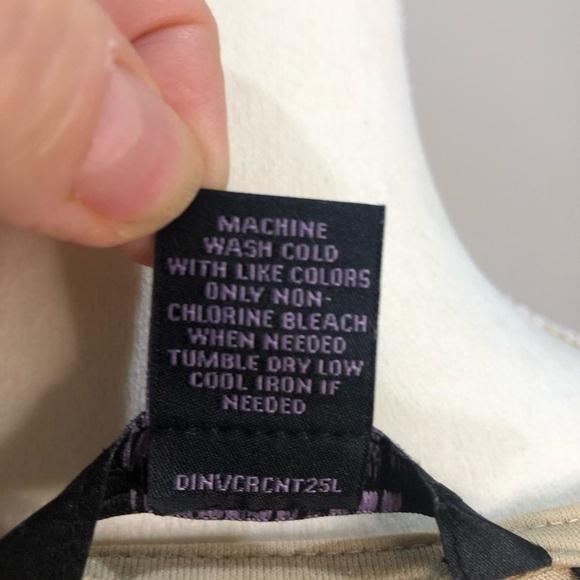 INVESTMENTS PETITE (PM) Beige twist front top - Picture 4 of 4